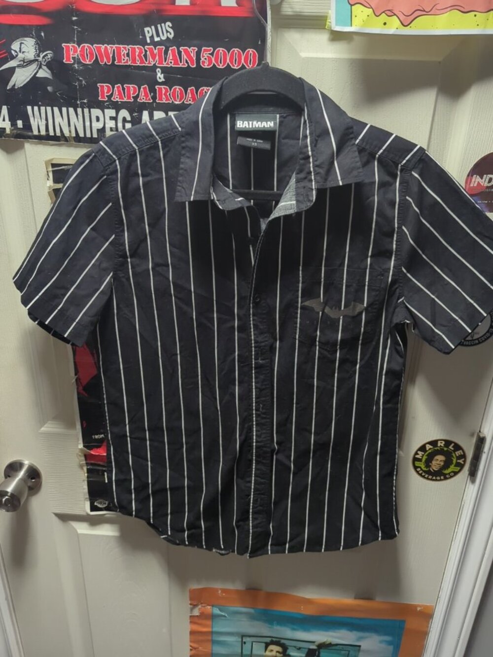 The Batman Gotham City Button Up Shirt Mens XS Short Sleeve Movie Promo